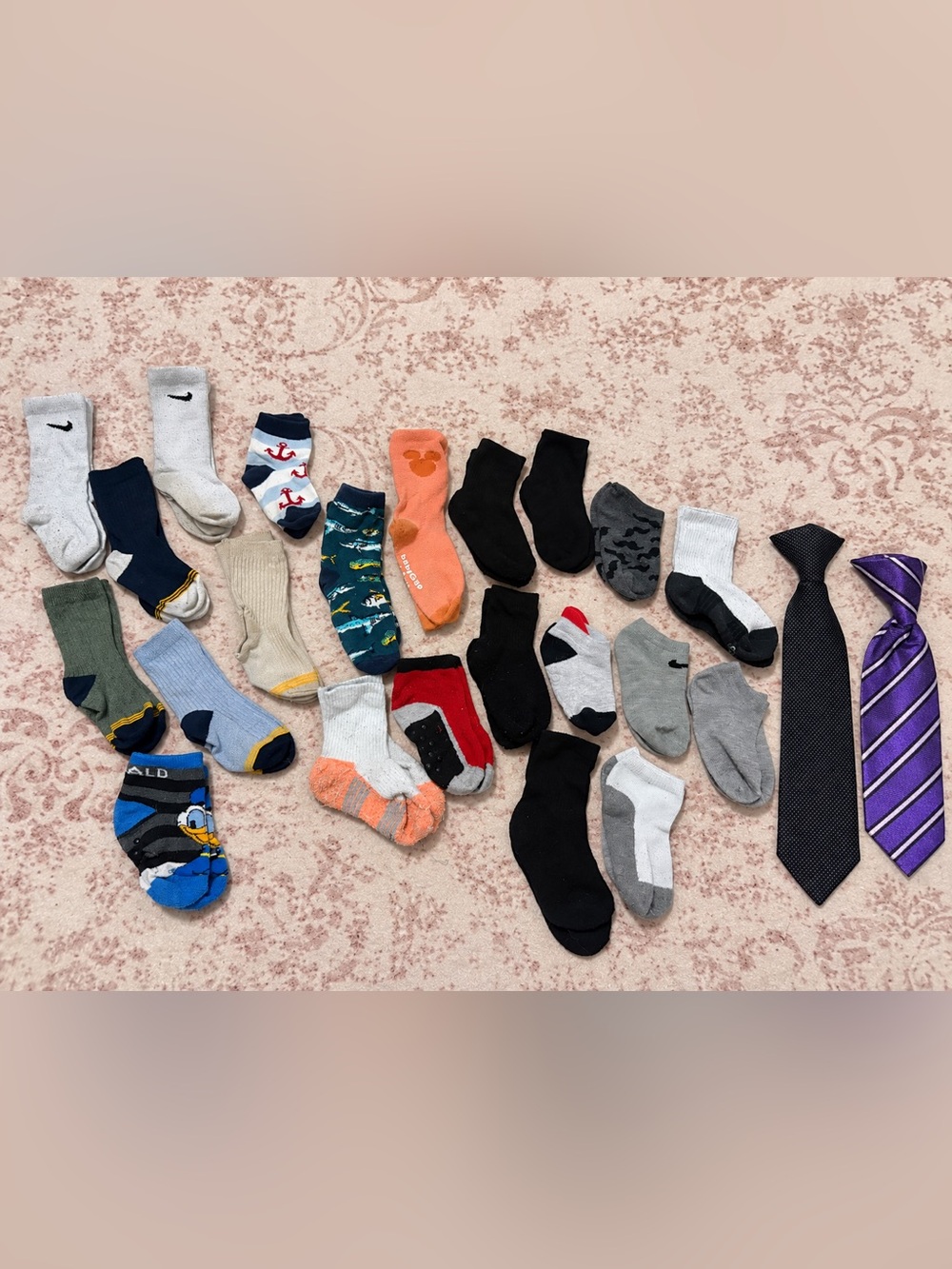 Boys 22 Pc Sock Lot Size 2T-4T Nike Baby Gap + 2 Dress Ties